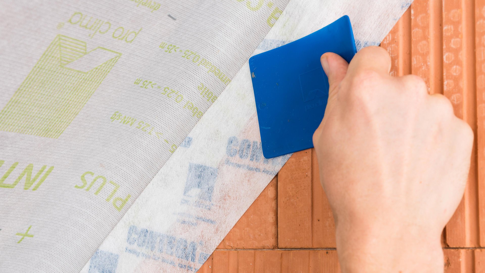 Giebelwand Mauerwerkswand, luftdichten Anschluss herstellen