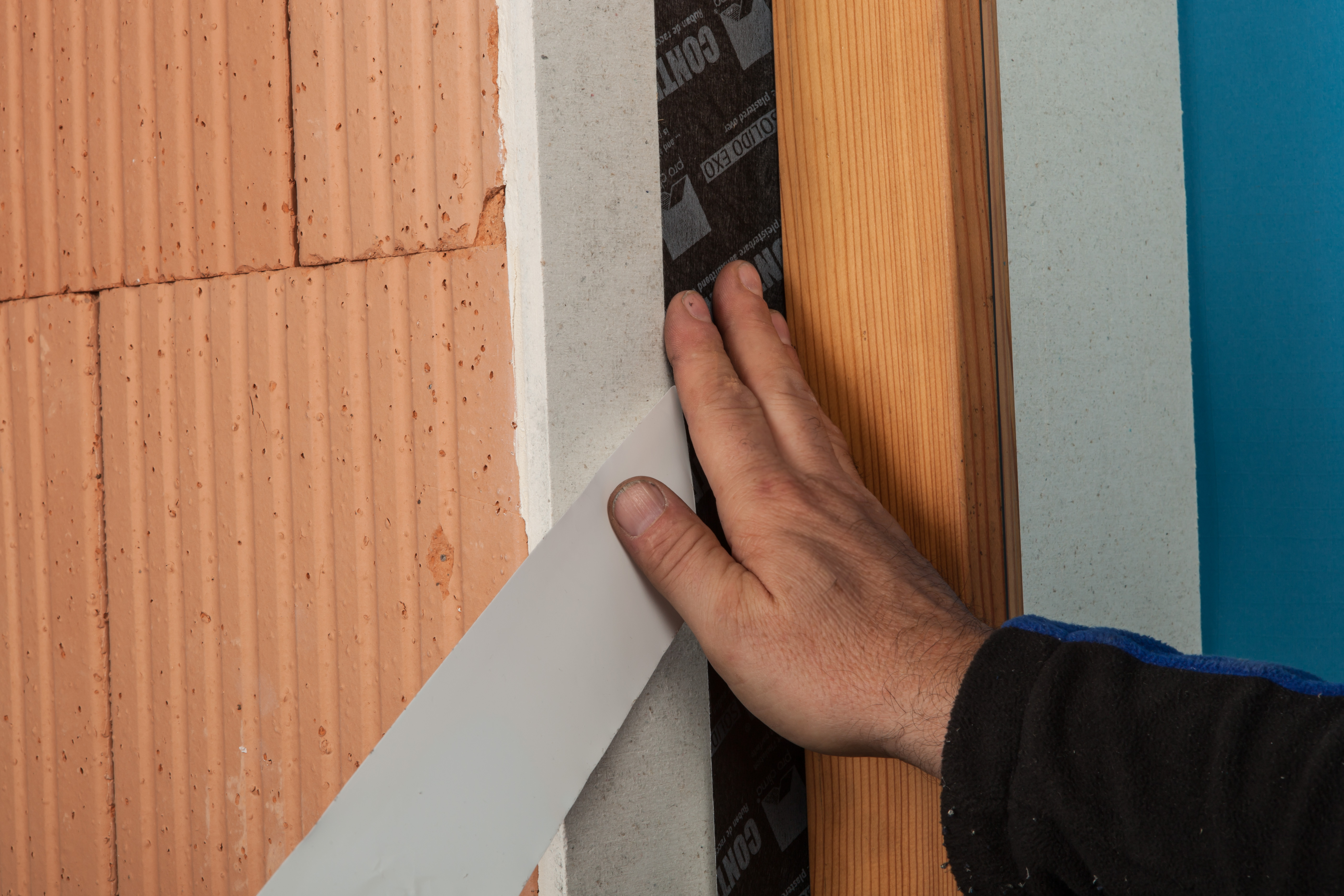 Leibung verkleben und anreiben