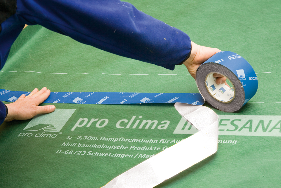 Verklebung der Bahnenüberlappung