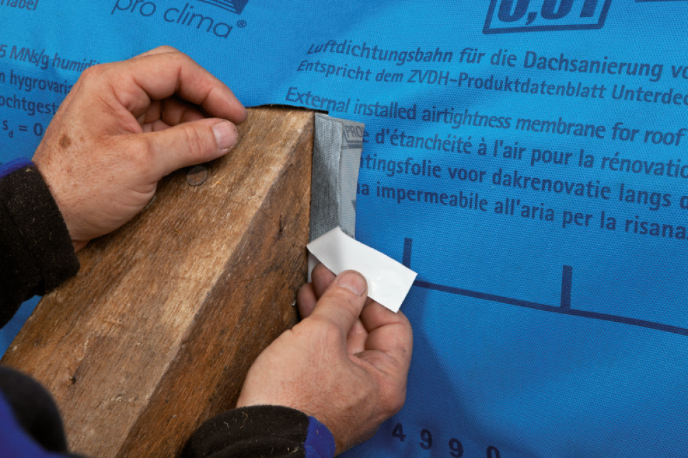 Auf Sparren verkleben