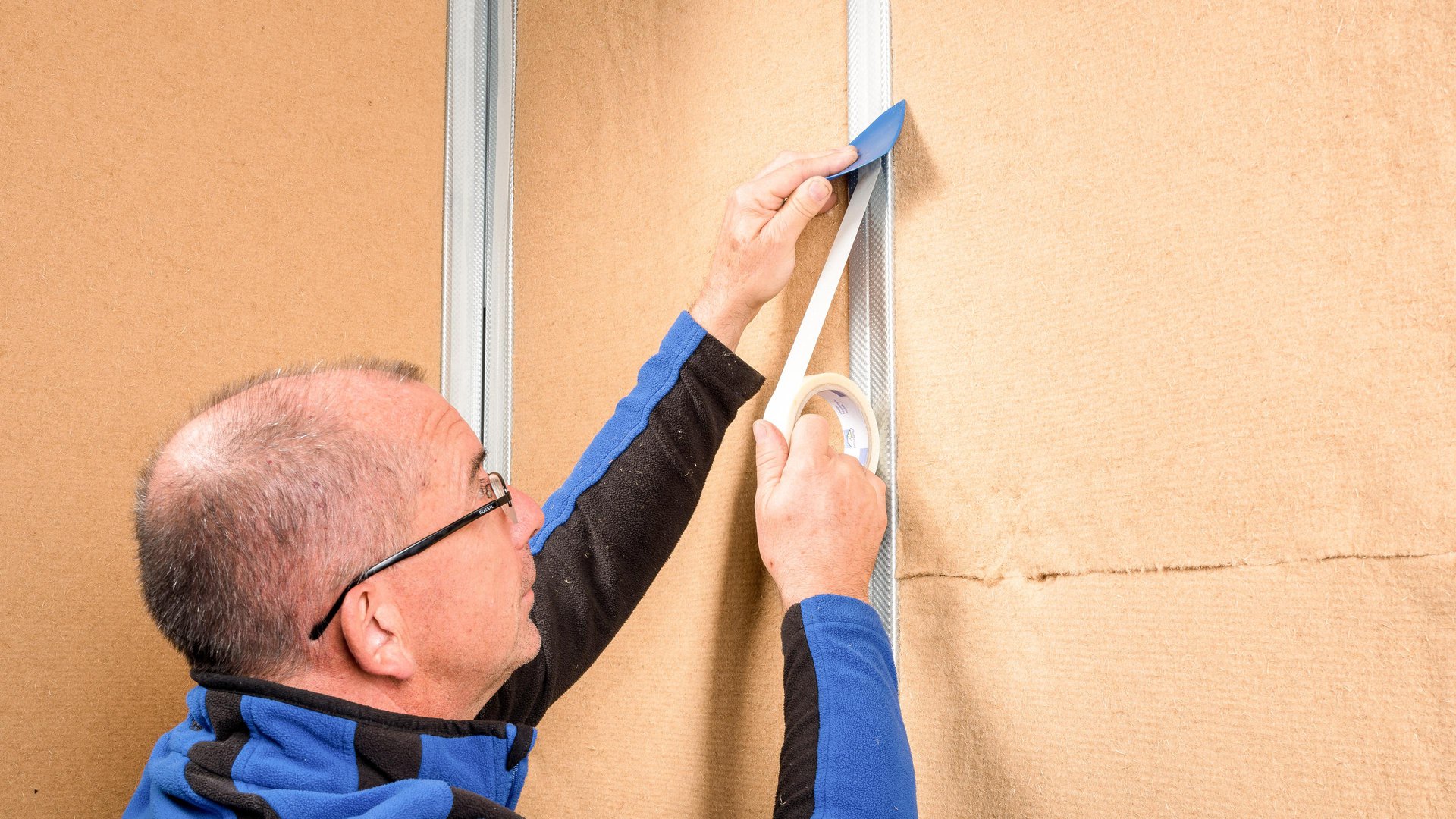 Fixierung auf Ständerwandprofilen