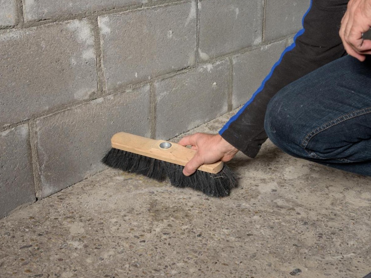 Untergrund vorbereiten