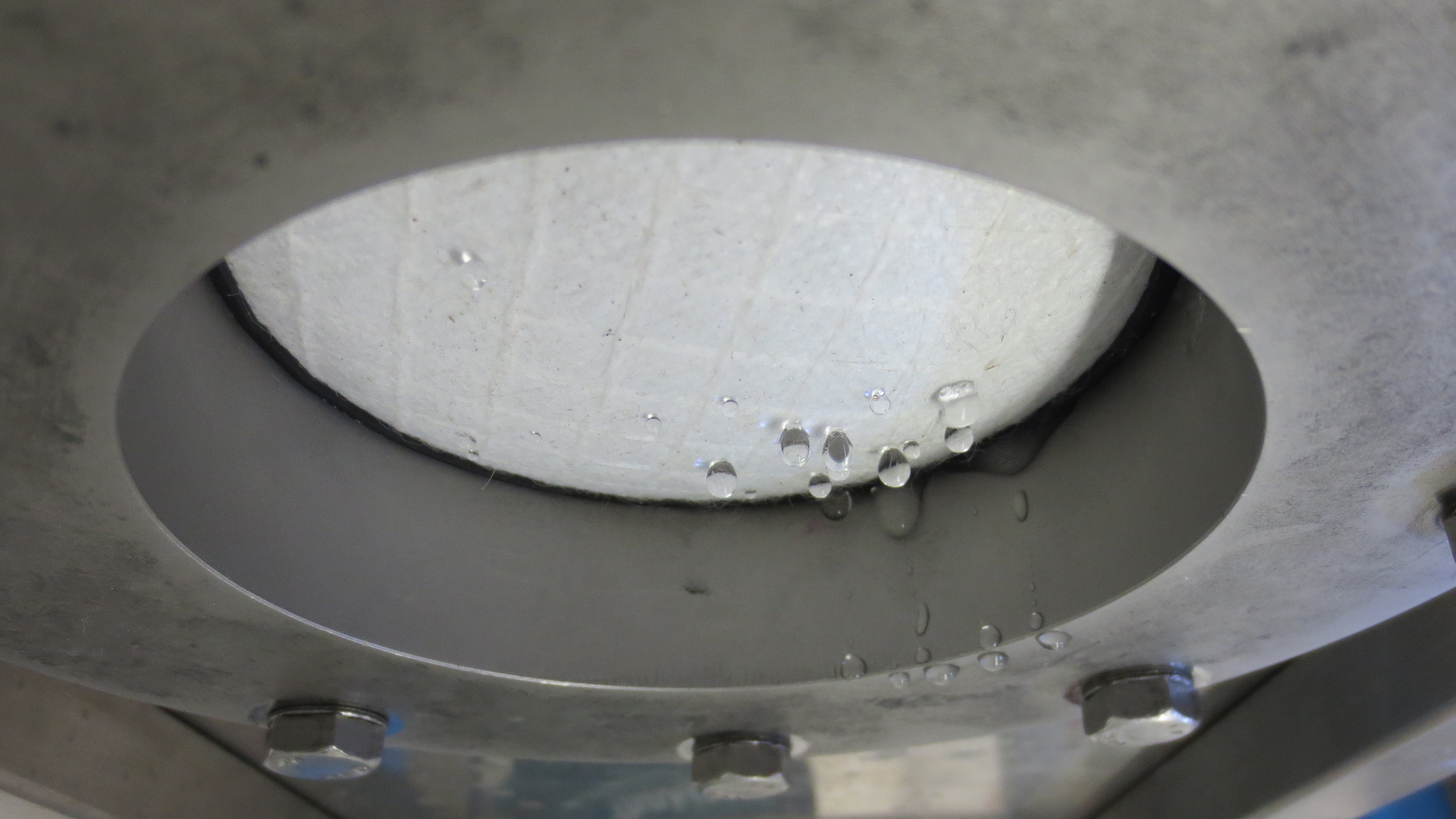 BPhys GD 4ADS 39a hydrostatischer druckversuch.jpg